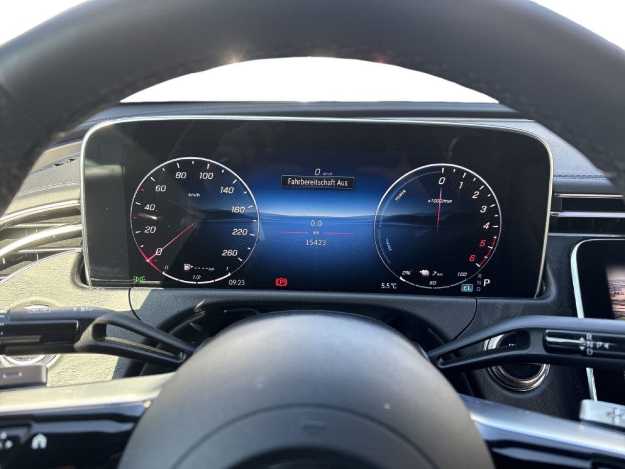 Mercedes-Benz E-Klasse – Bild 10