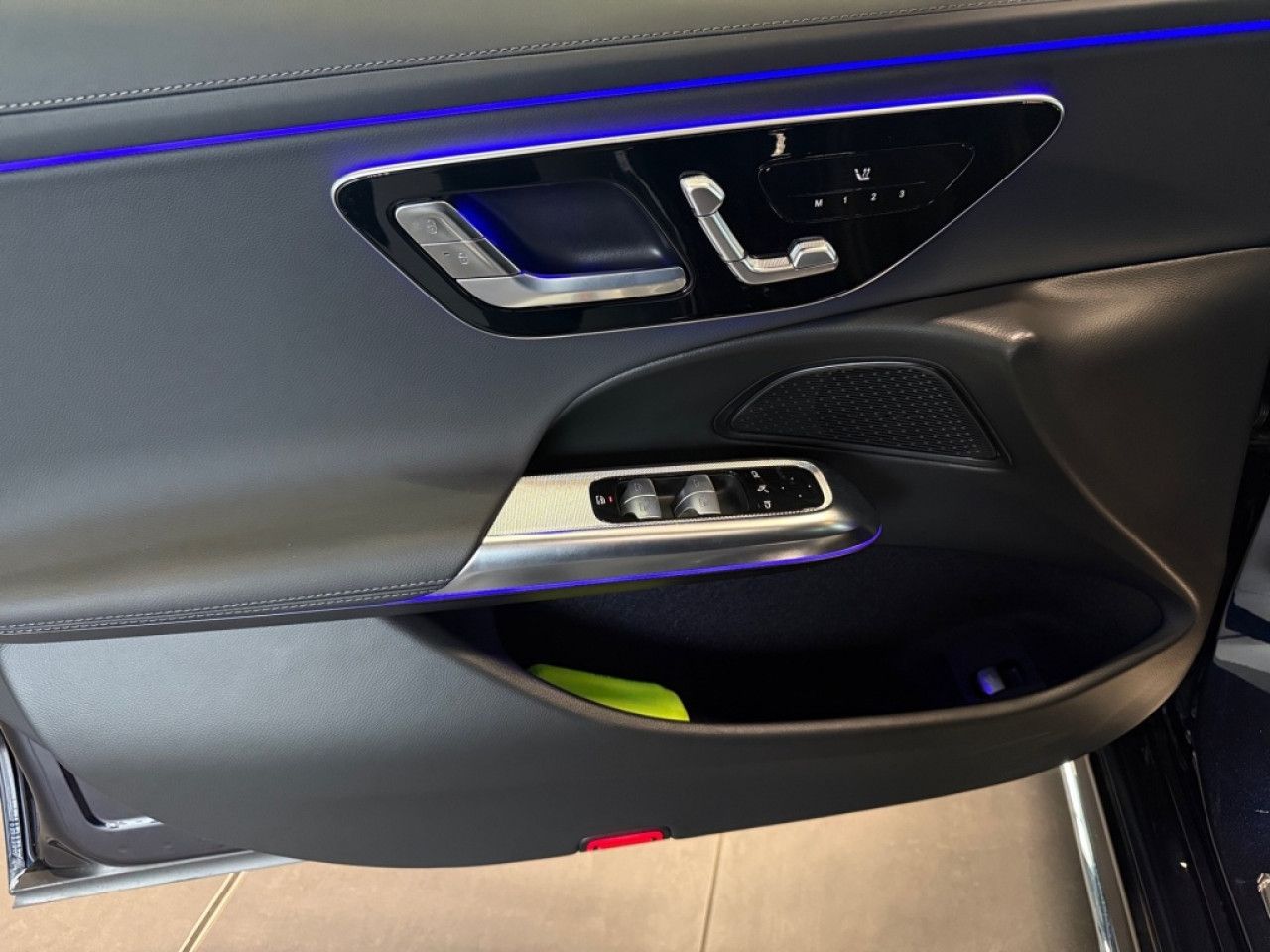 Mercedes-Benz E-Klasse – Bild 4