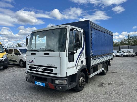 Vehicle image 1 / 19