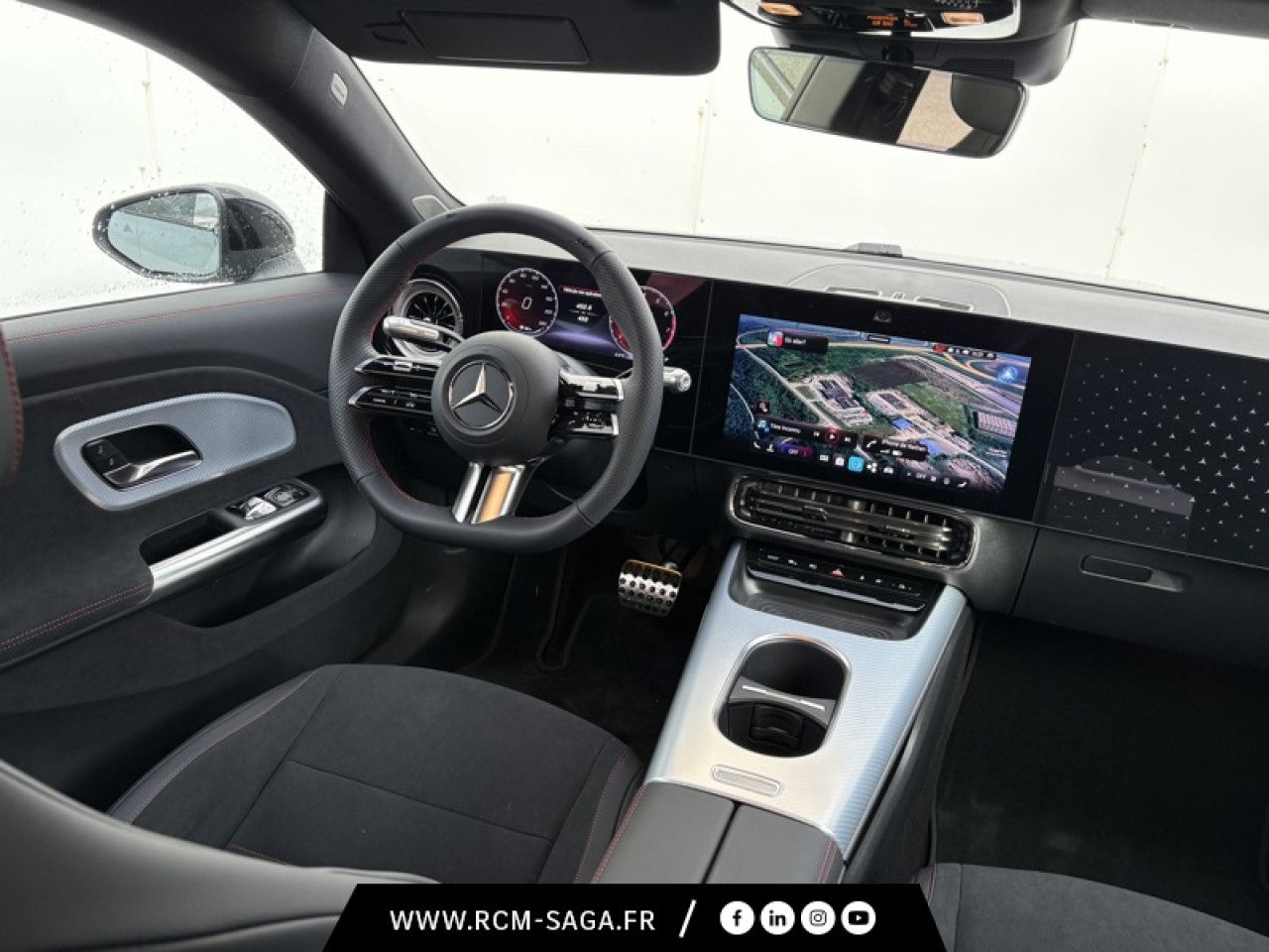 Photo du v&eacute;hicule 2 / 13