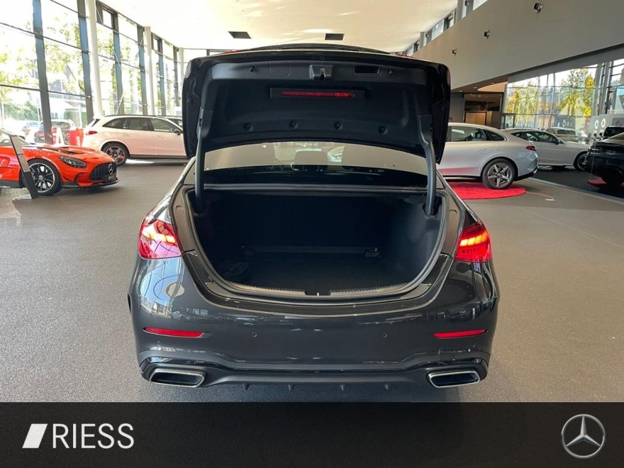 Mercedes-Benz C-Klasse – Bild 16