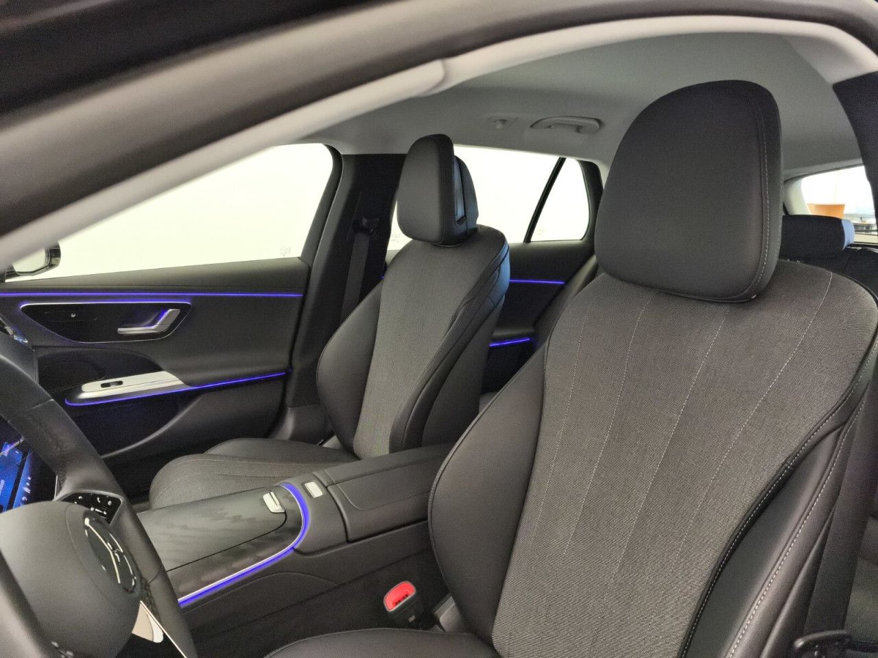 Mercedes-Benz E-Klasse – Bild 20