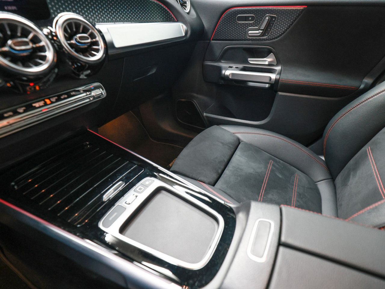 Mercedes-Benz EQB – Bild 17