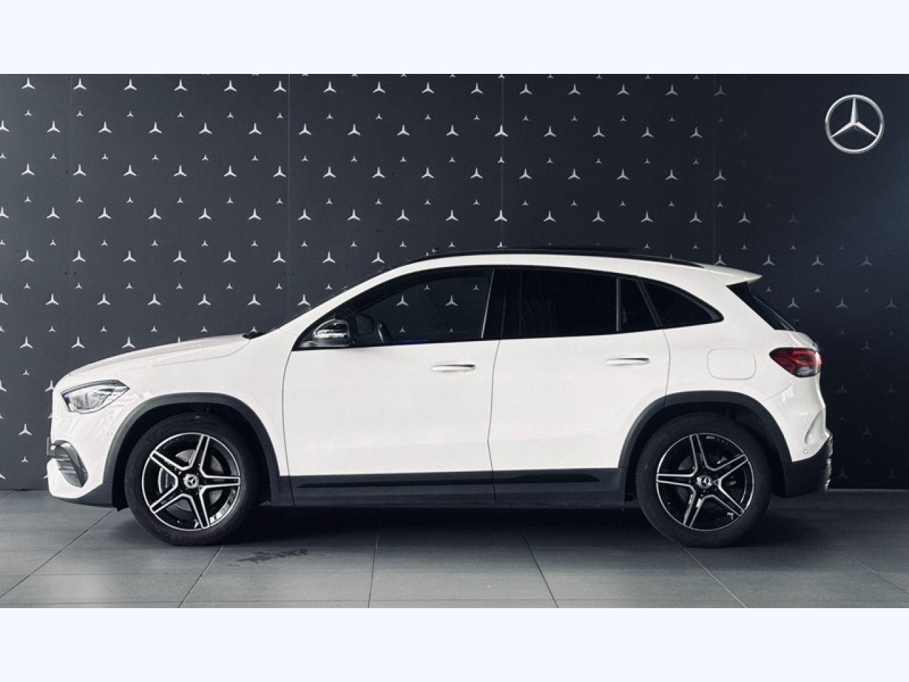 Photo du v&eacute;hicule 6 / 18