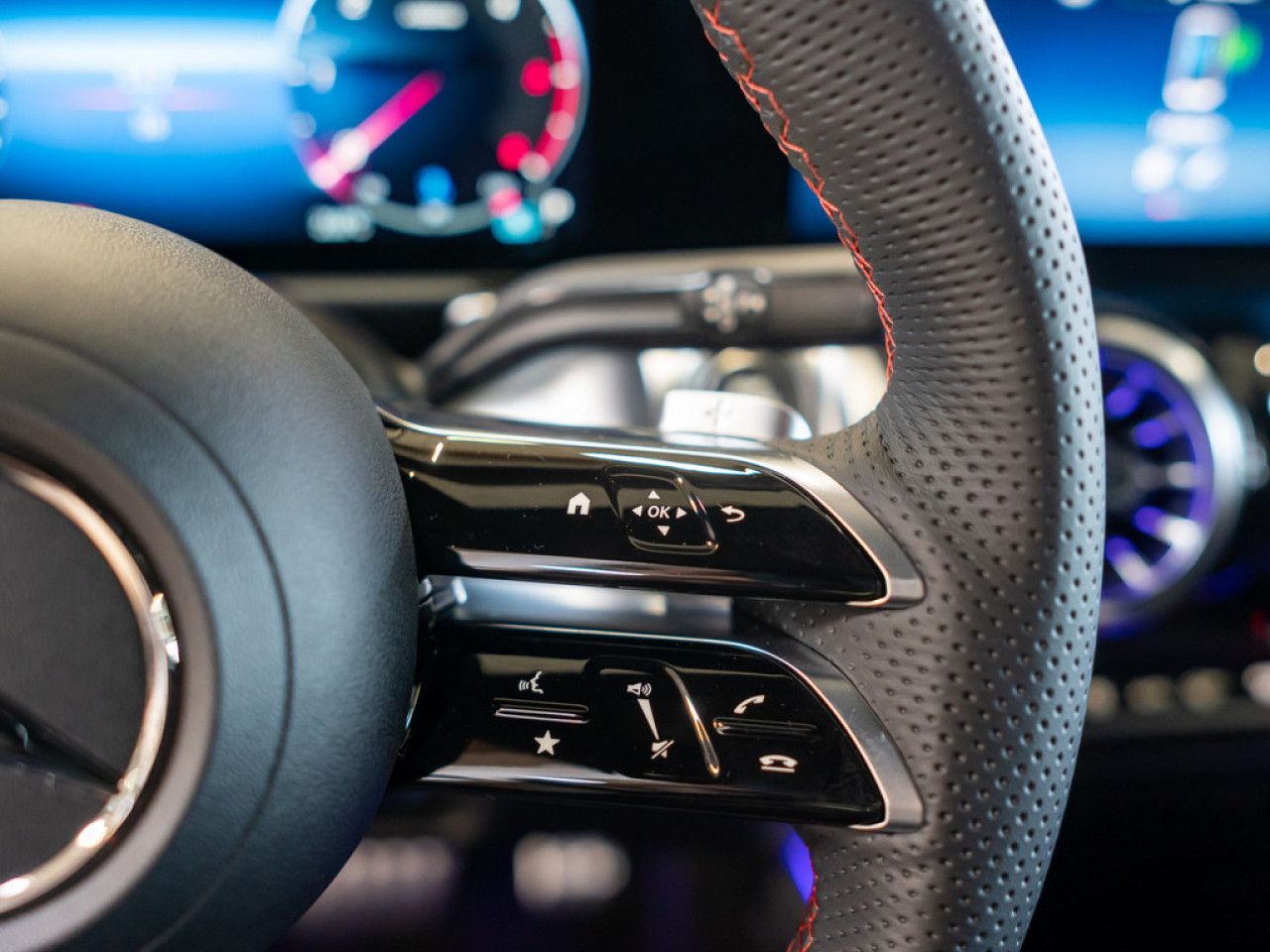 Mercedes-Benz GLB – Bild 16