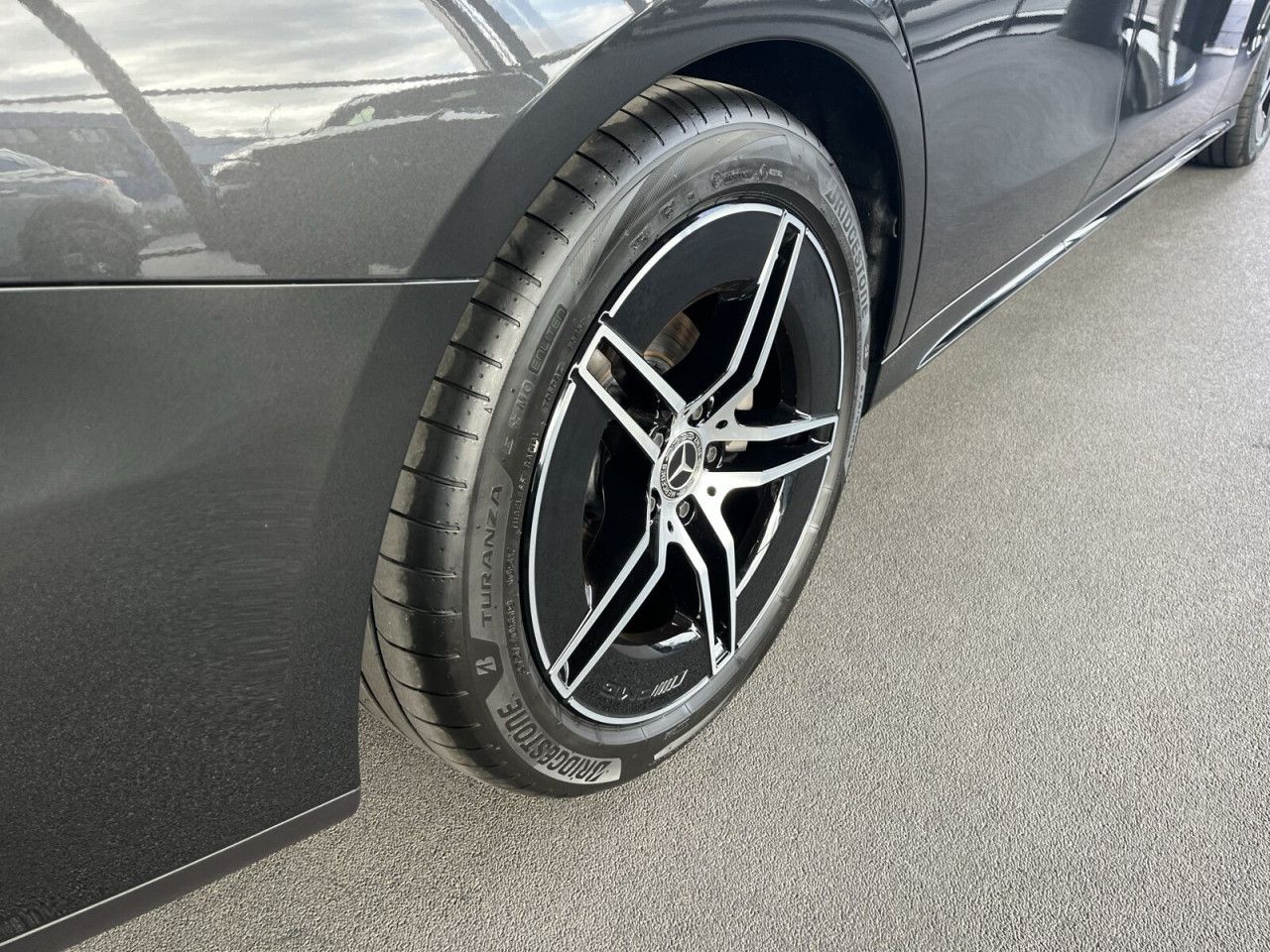 Mercedes-Benz E-Klasse – Bild 5