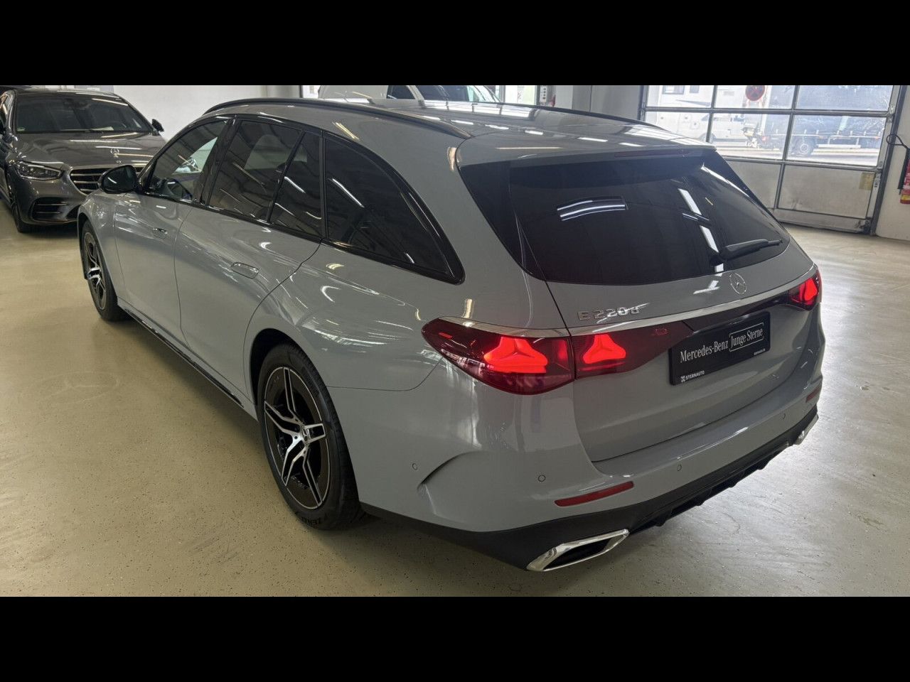 Mercedes-Benz E-Klasse – Bild 9