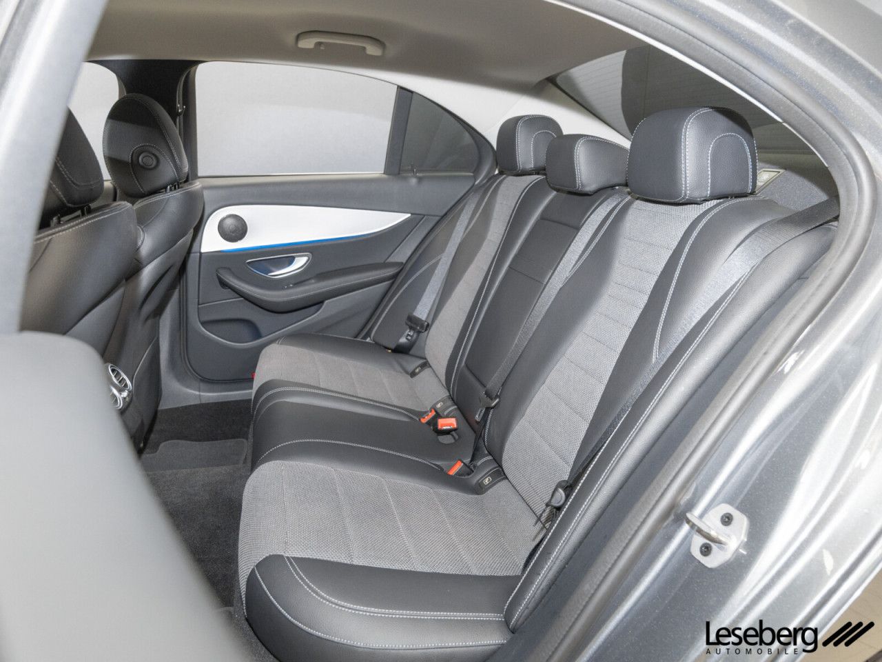 Mercedes-Benz E-Klasse – Bild 13