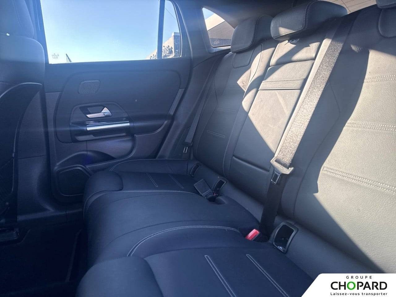 Photo du v&eacute;hicule 18 / 18