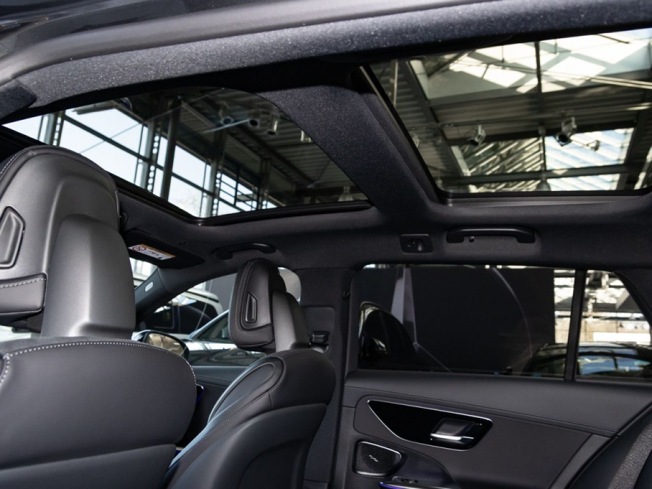 Mercedes-Benz C-Klasse – Bild 12
