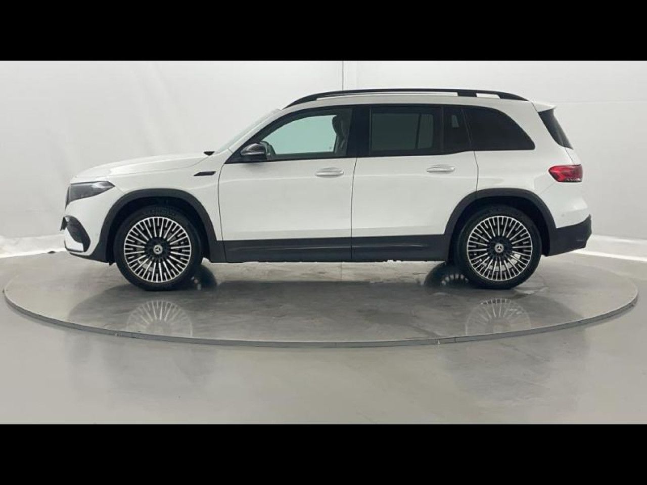 Photo du v&eacute;hicule 8 / 18