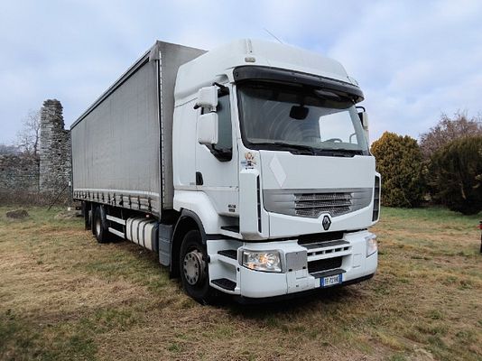 Vehicle image 2 / 13
