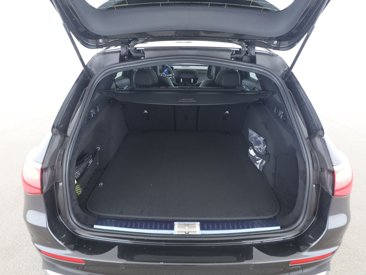 Mercedes-Benz E-Klasse – Bild 15
