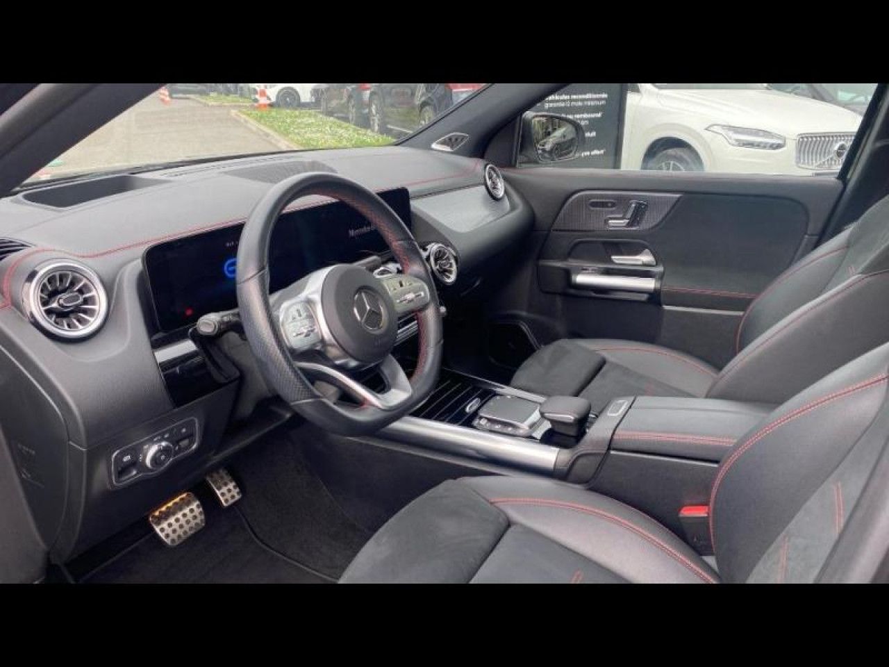 Photo du v&eacute;hicule 9 / 18