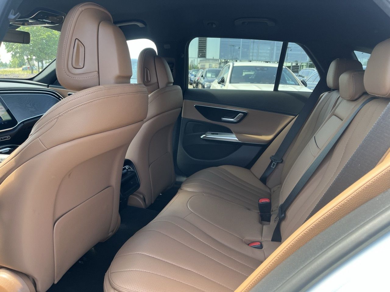 Mercedes-Benz E-Klasse – Bild 23