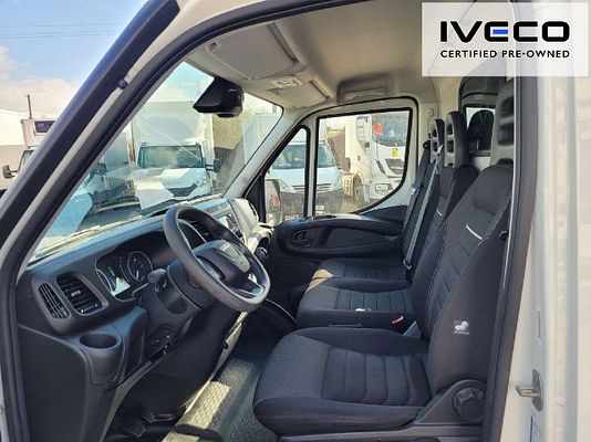 Immagine del veicolo 6 / 9