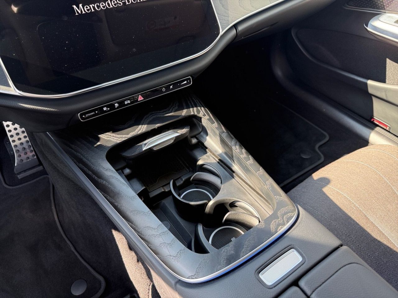 Mercedes-Benz E-Klasse – Bild 18