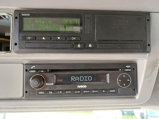 Vehicle image 12 / 15