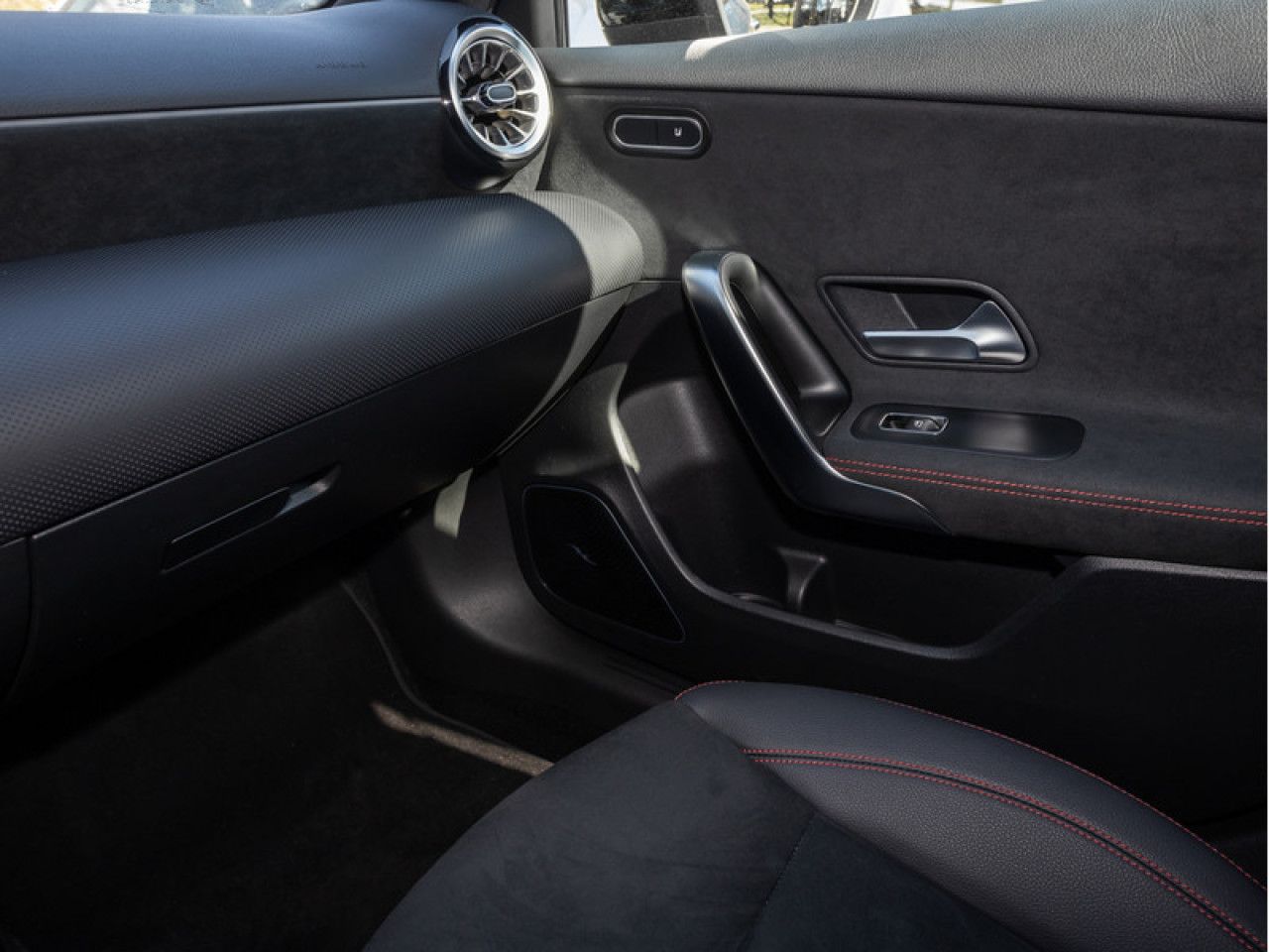 Fahrzeugbild 16 / 24