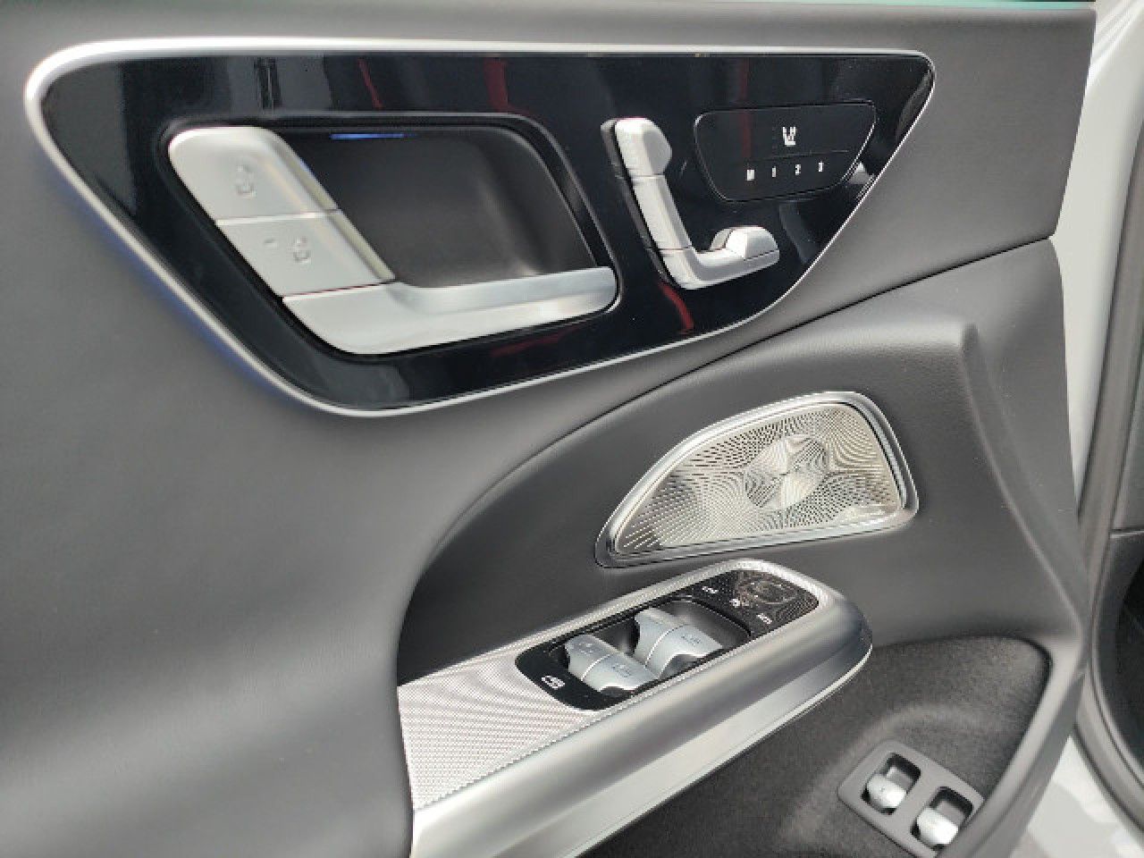 Mercedes-Benz E-Klasse – Bild 15