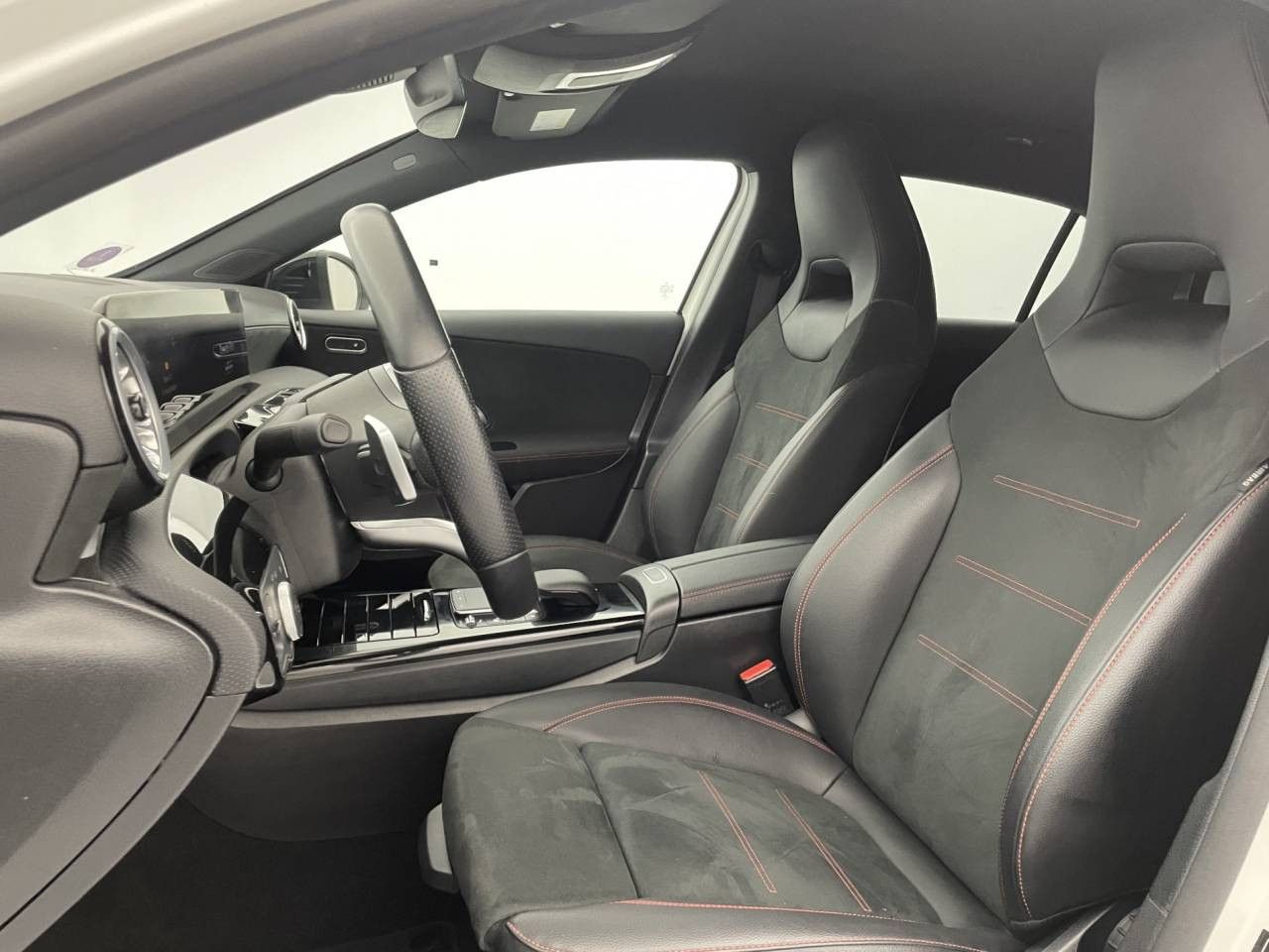 Photo du v&eacute;hicule 15 / 18