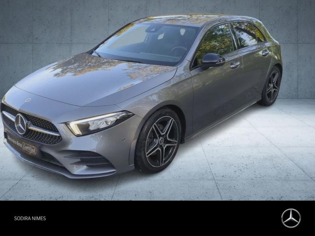 Photo du v&eacute;hicule 1 / 18