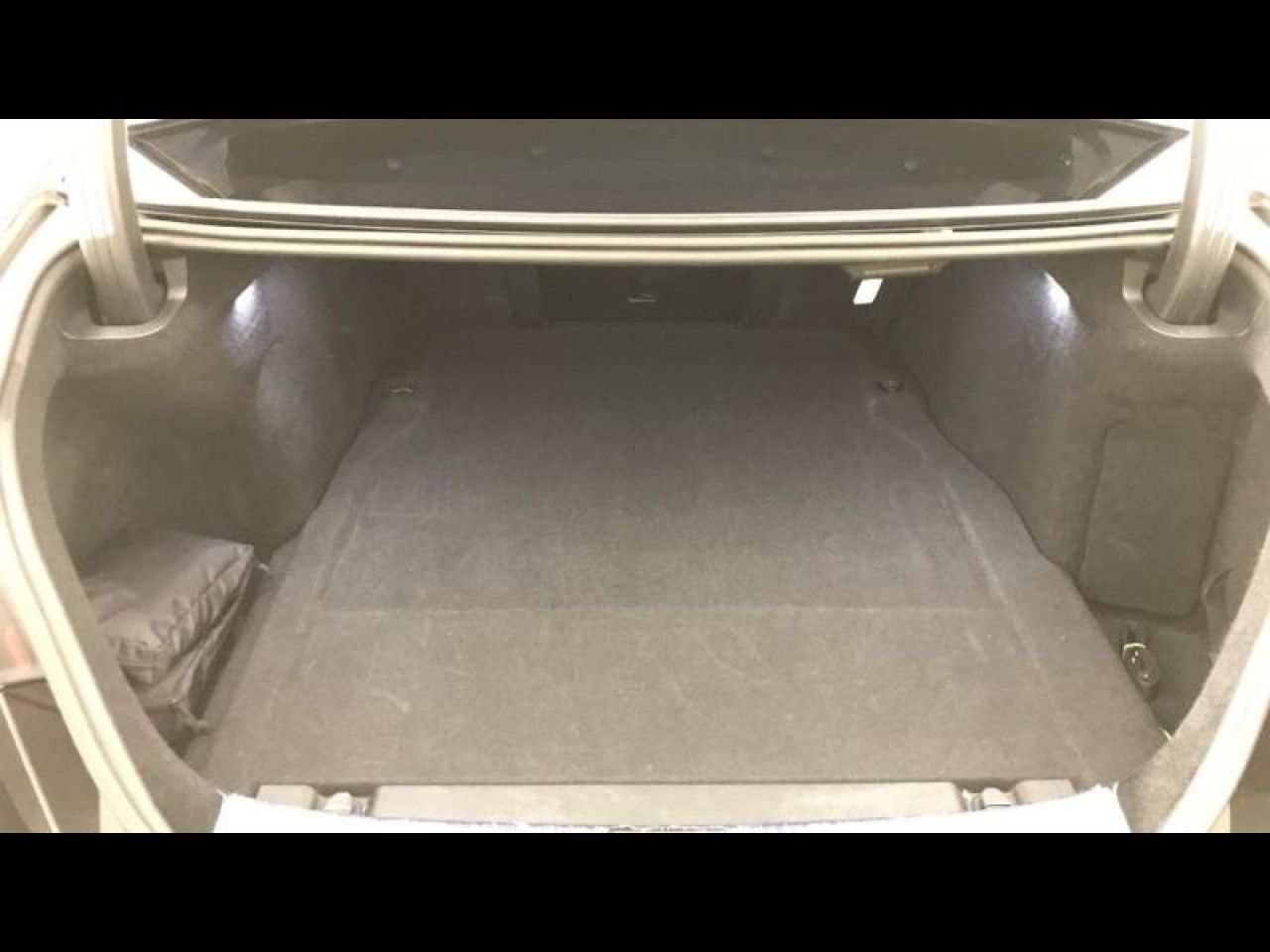 Photo du véhicule 14 / 18