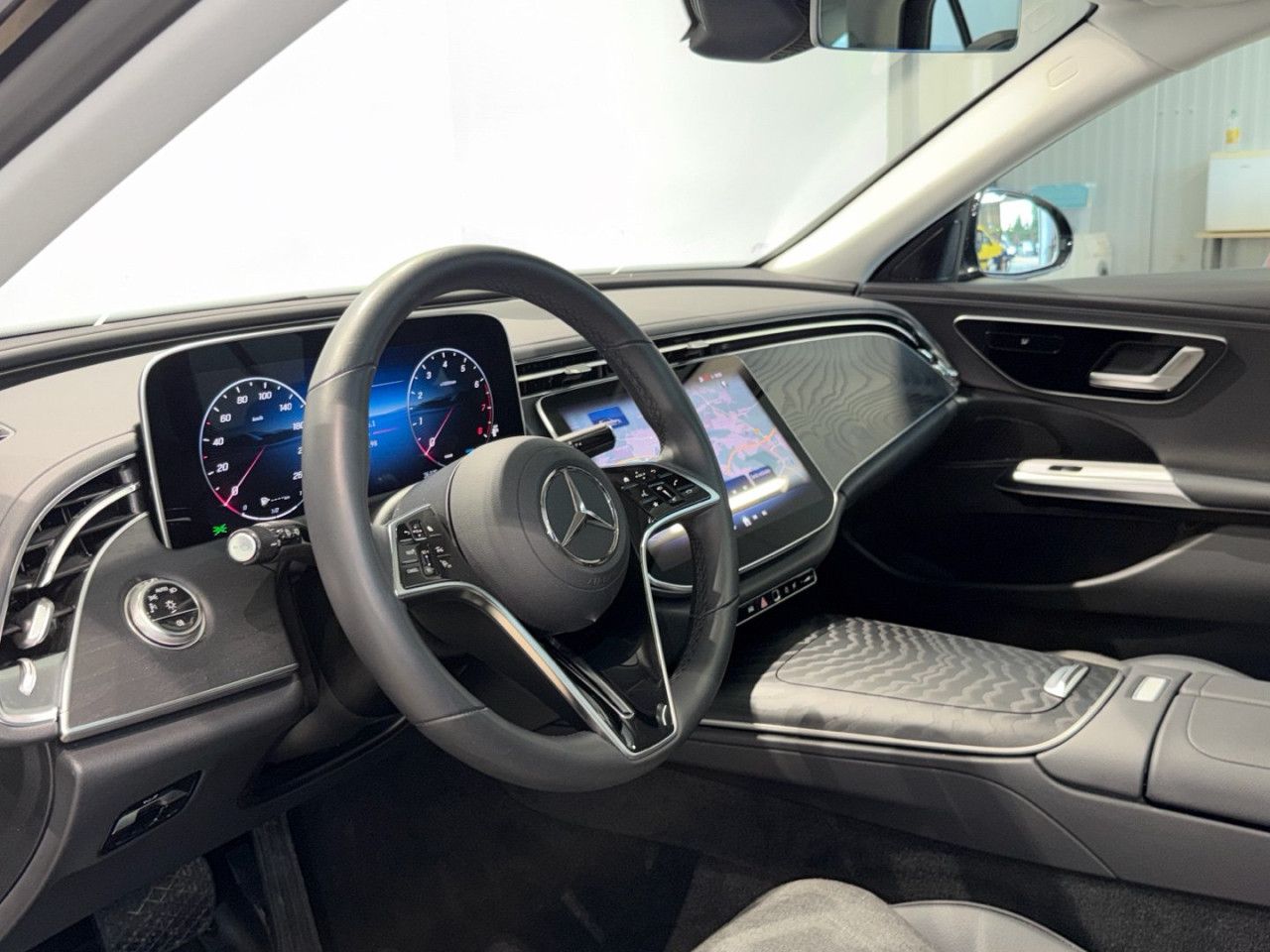 Mercedes-Benz E-Klasse – Bild 4