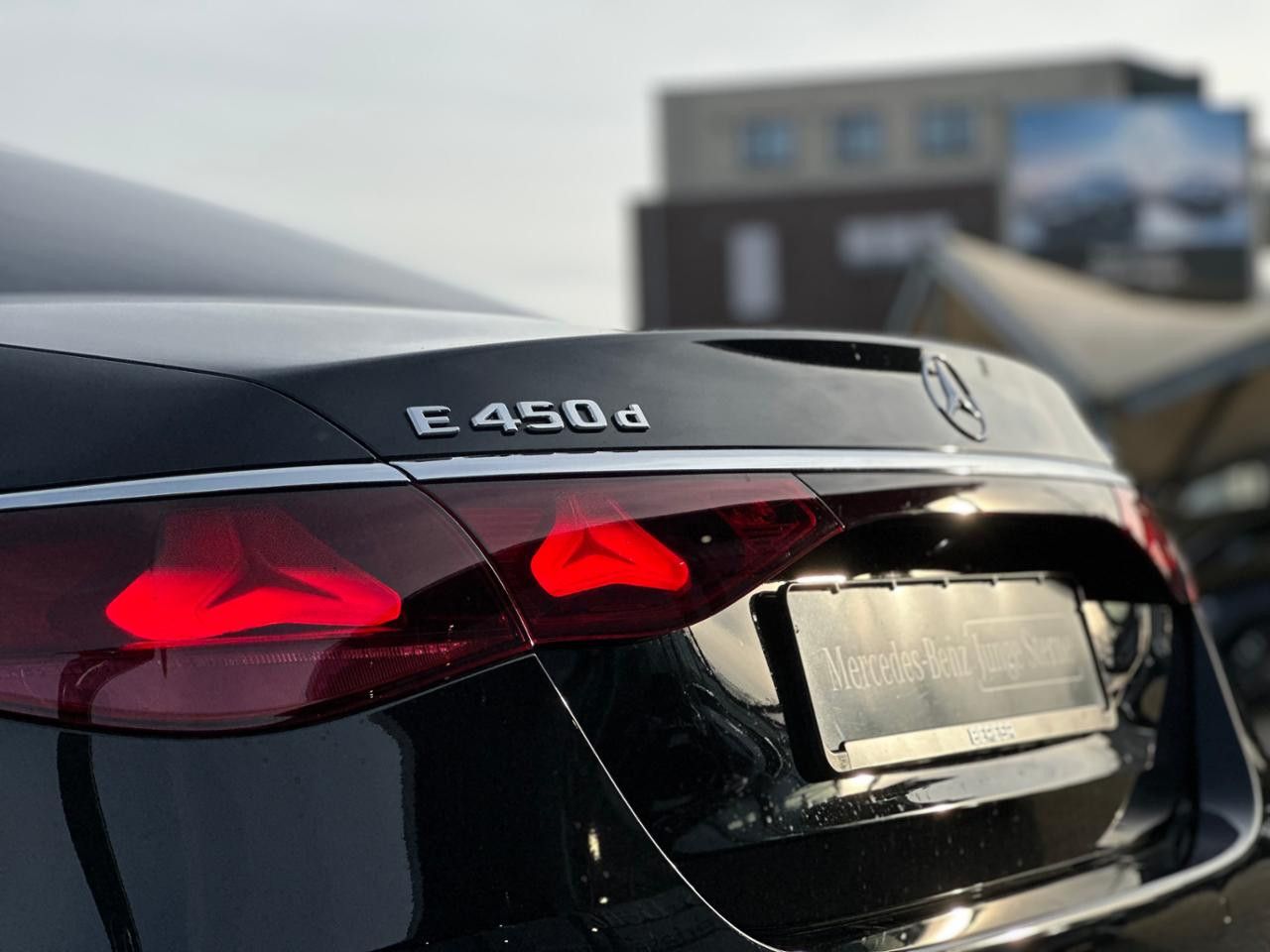 Mercedes-Benz E-Klasse – Bild 7