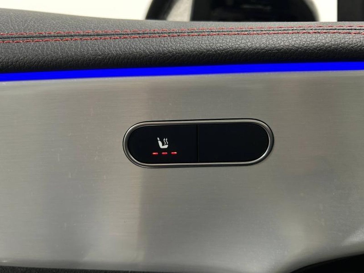 Photo du v&eacute;hicule 16 / 18