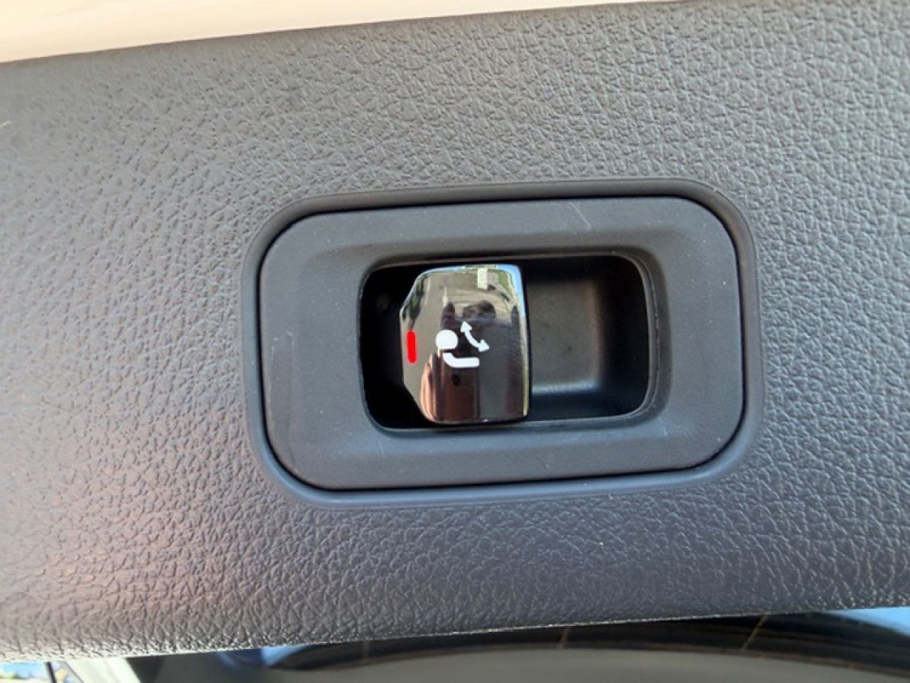 Photo du v&eacute;hicule 16 / 18