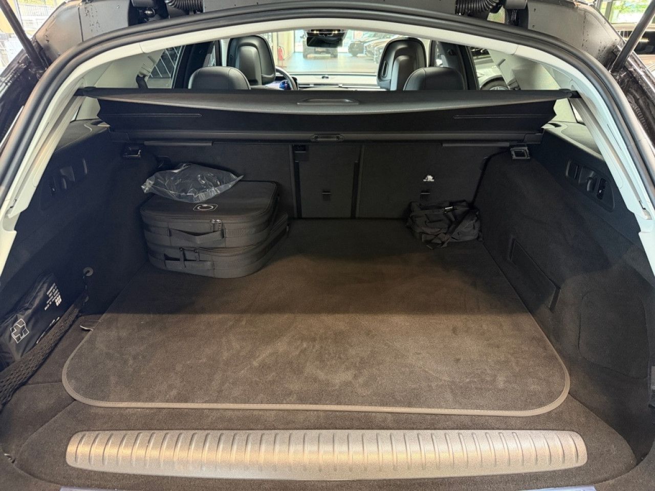 Mercedes-Benz E-Klasse – Bild 8