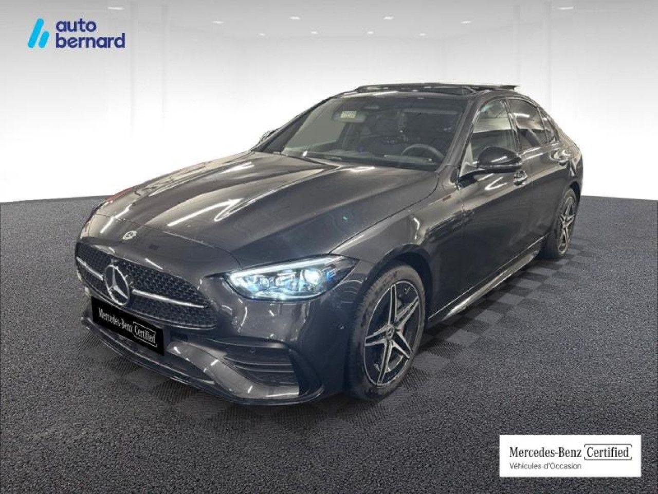 Photo du v&eacute;hicule 1 / 18