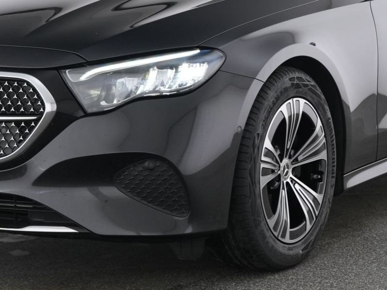 Mercedes-Benz E-Klasse – Bild 2