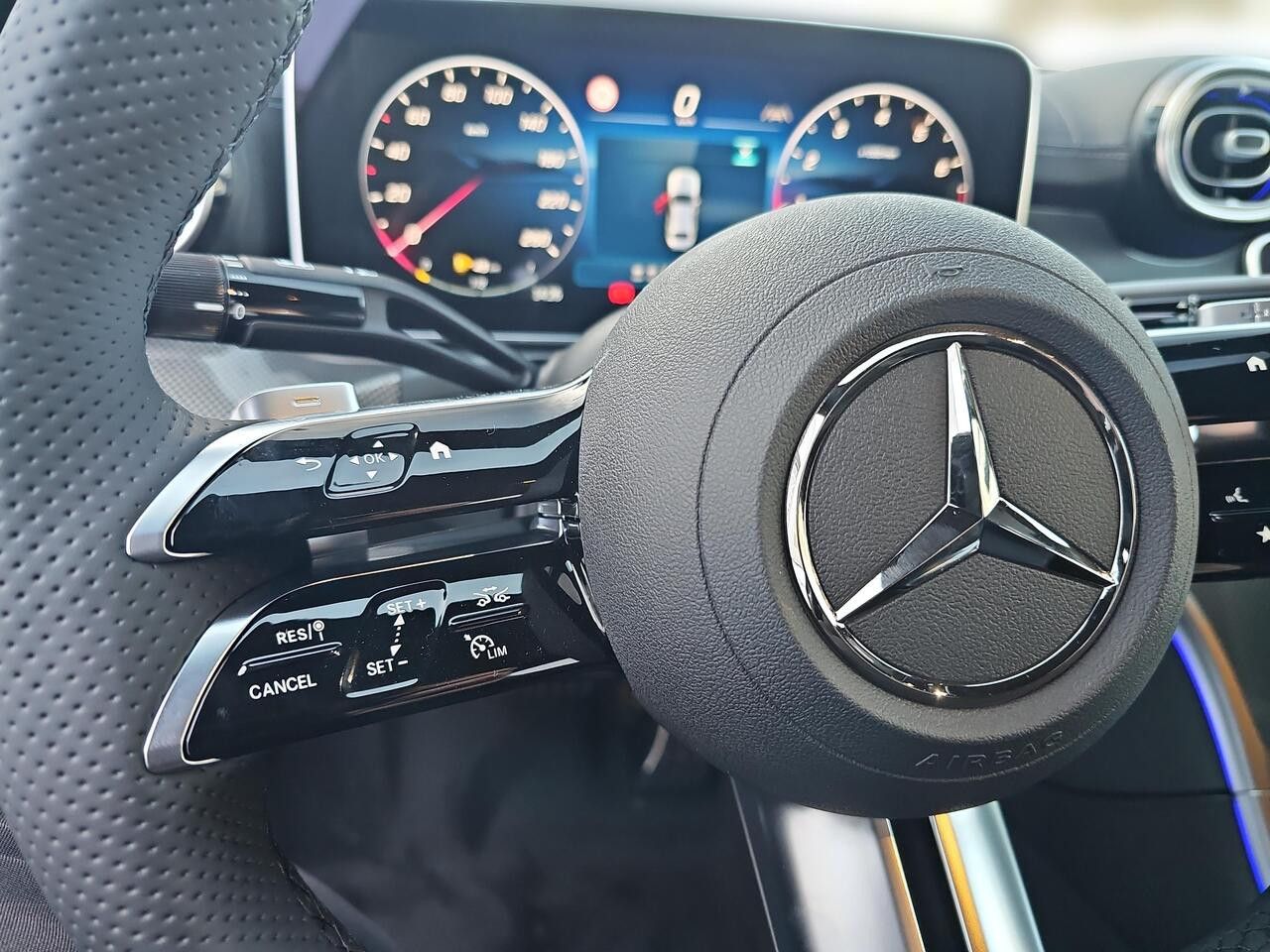 Zdjęcie pojazdu 19 / 23