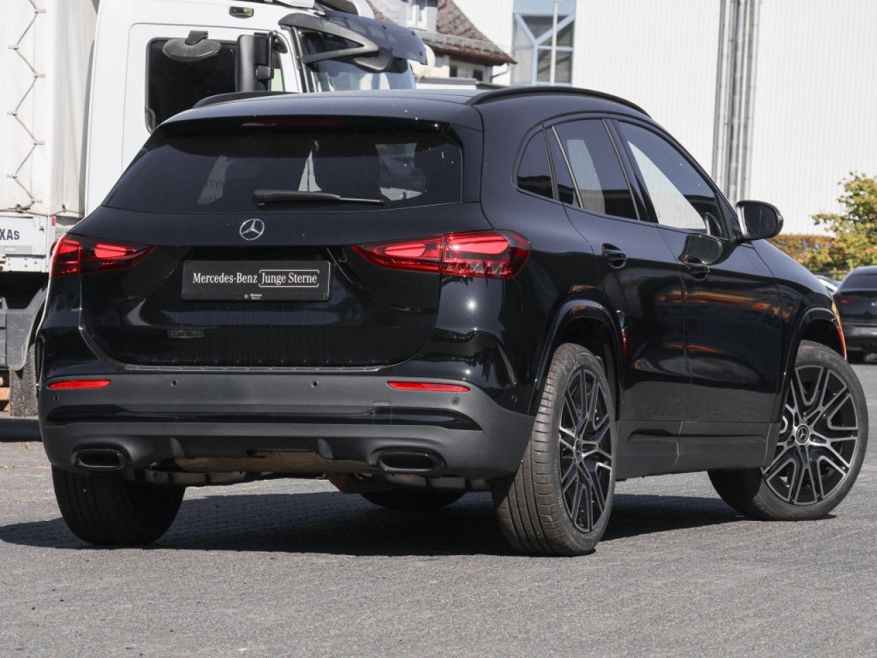 Mercedes-Benz GLA – Bild 2