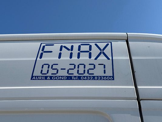 Vehicle image 10 / 19