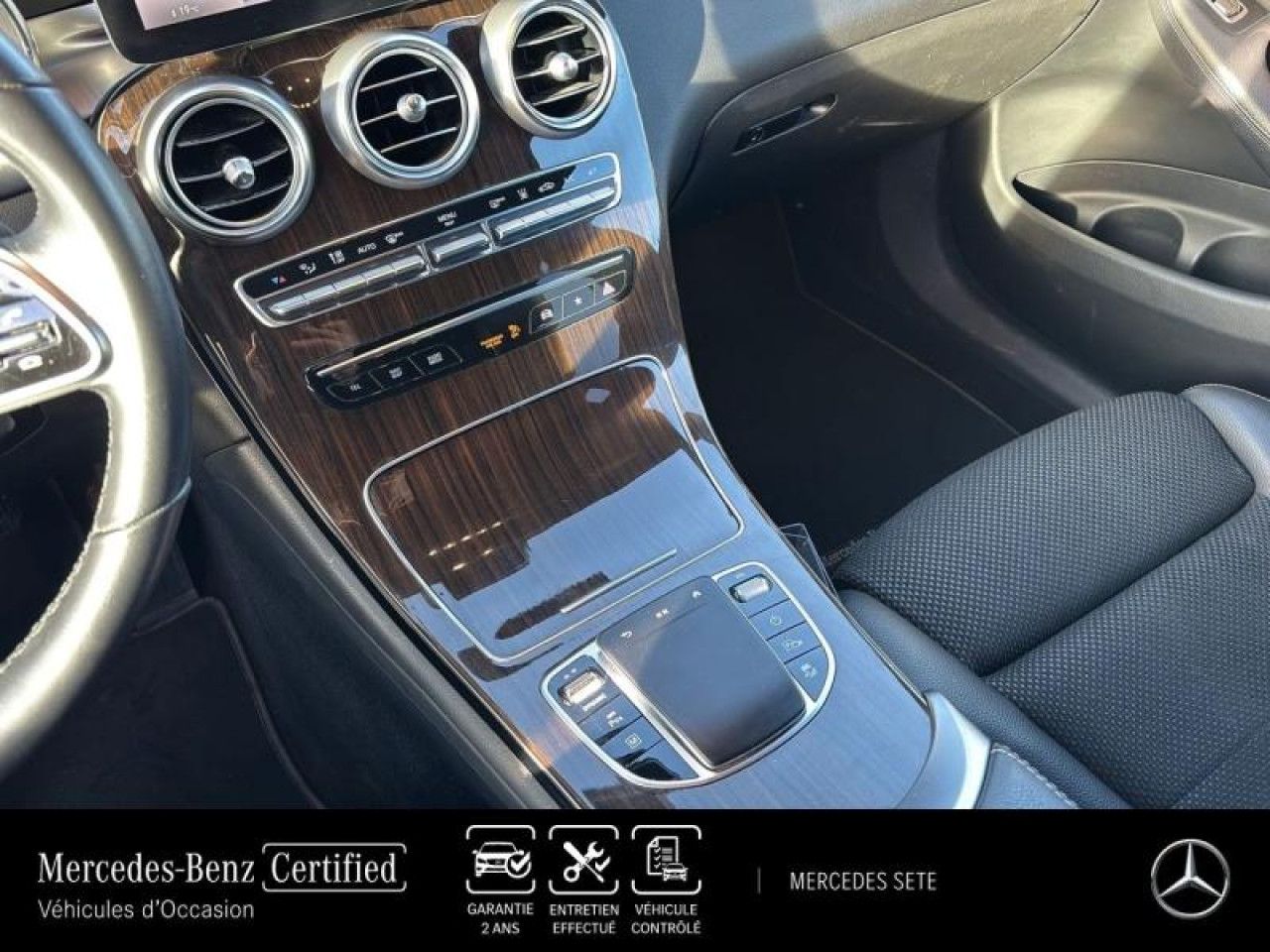 Photo du v&eacute;hicule 16 / 18