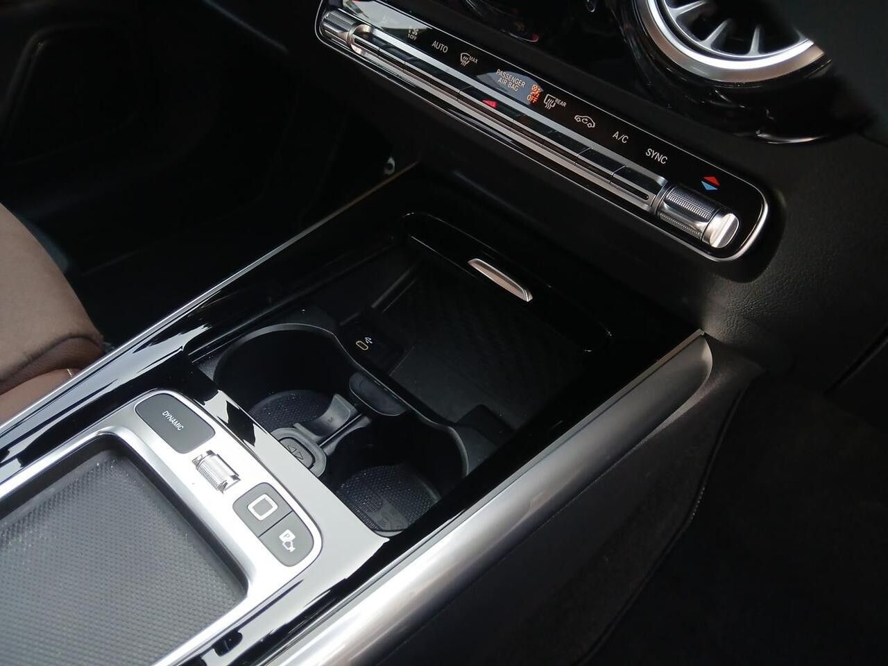 Zdjęcie pojazdu 18 / 24