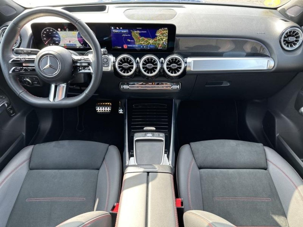 Photo du v&eacute;hicule 10 / 18