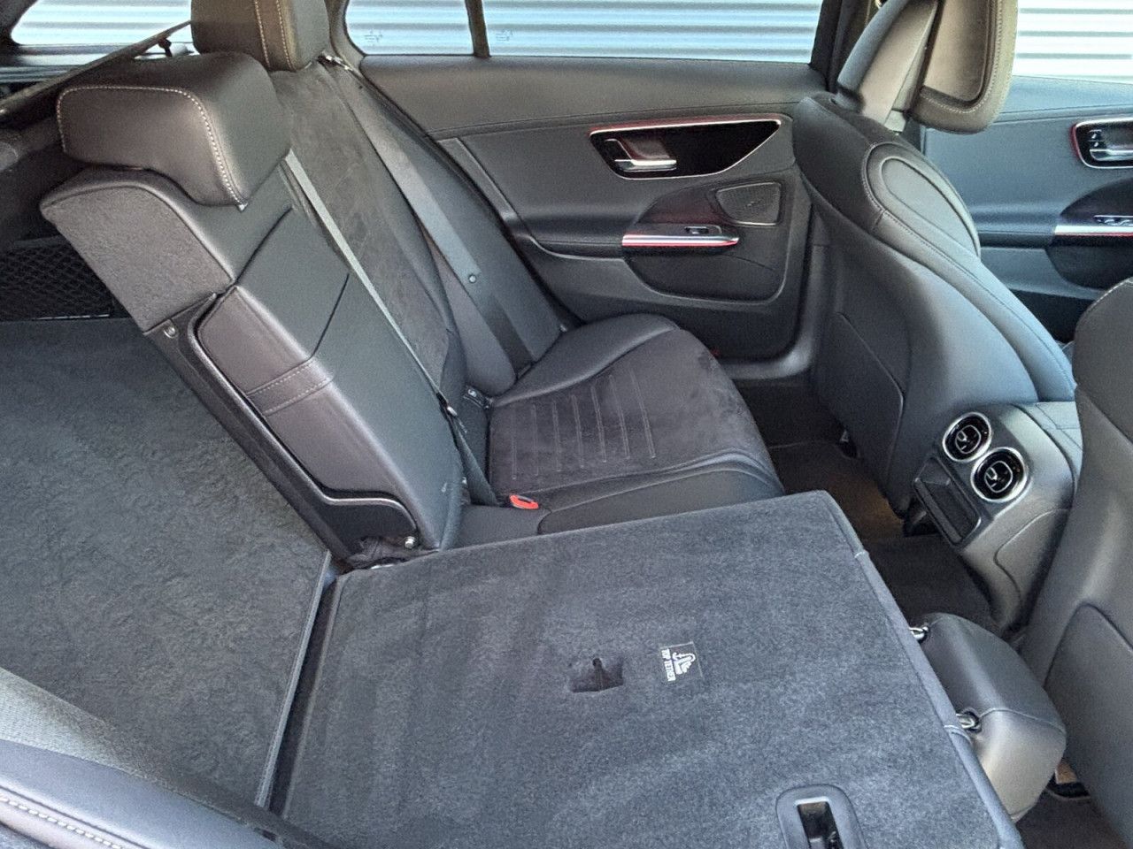 Mercedes-Benz C-Klasse – Bild 18