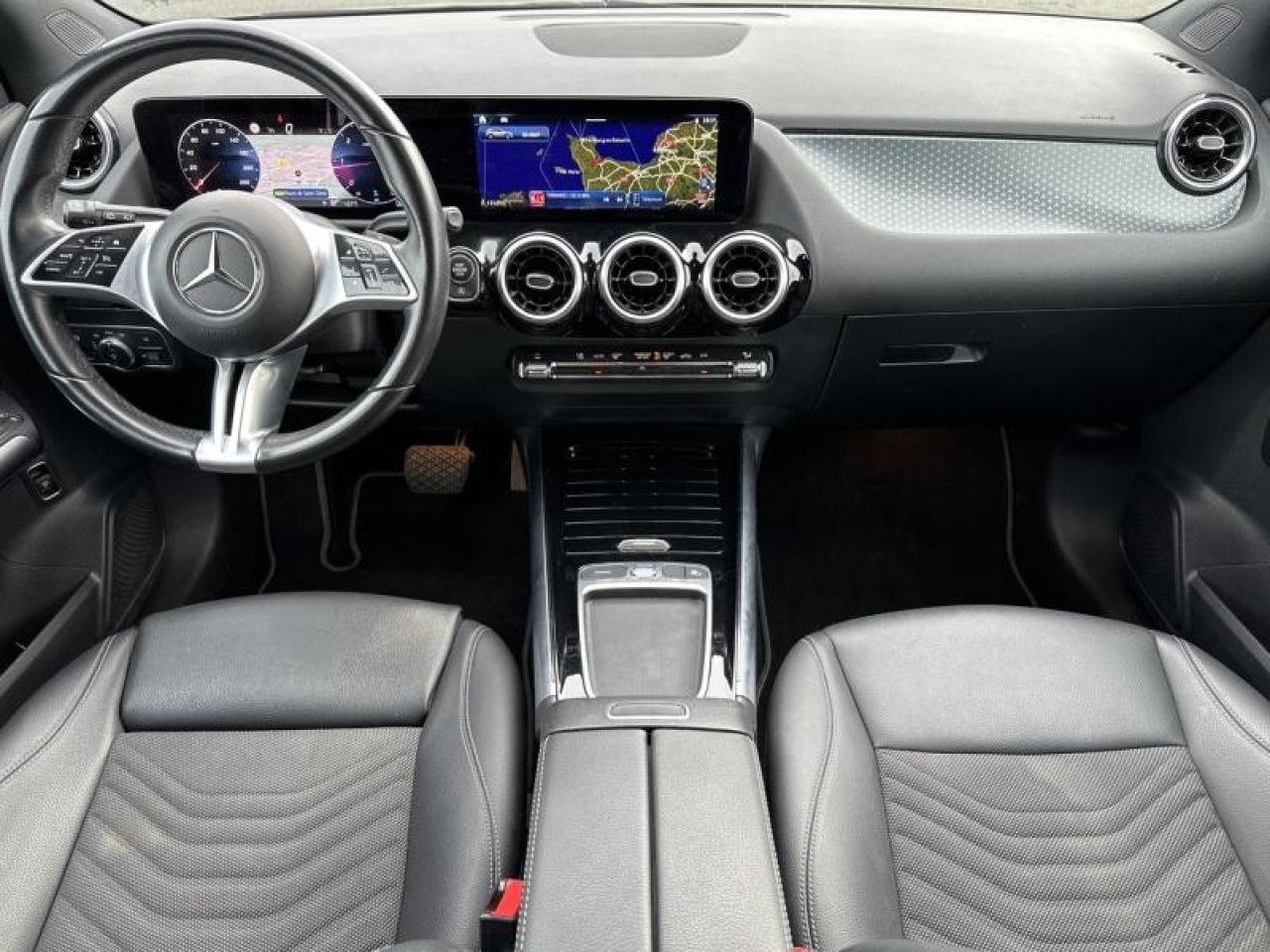 Photo du v&eacute;hicule 10 / 18