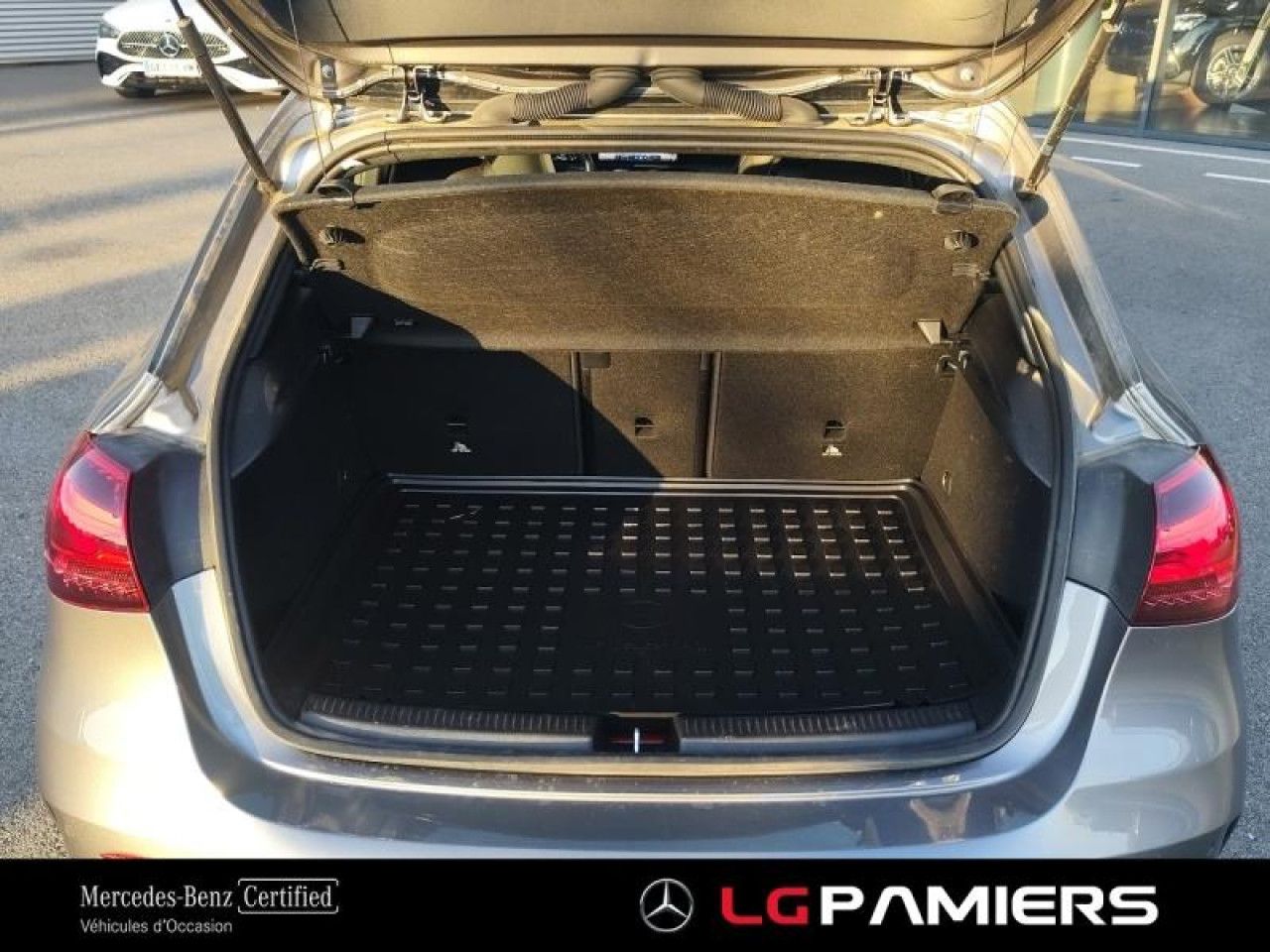 Photo du v&eacute;hicule 12 / 18