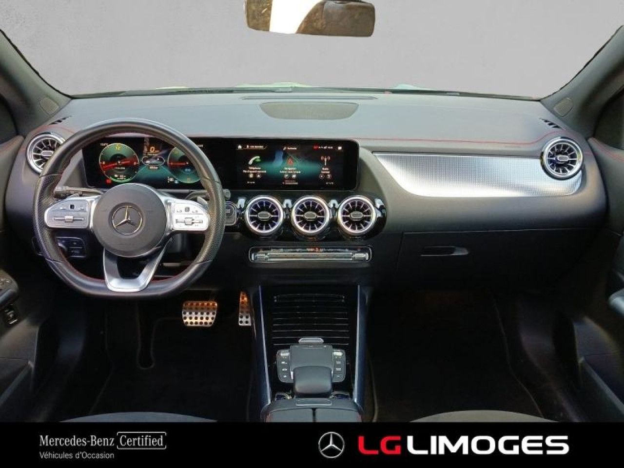 Photo du v&eacute;hicule 9 / 18