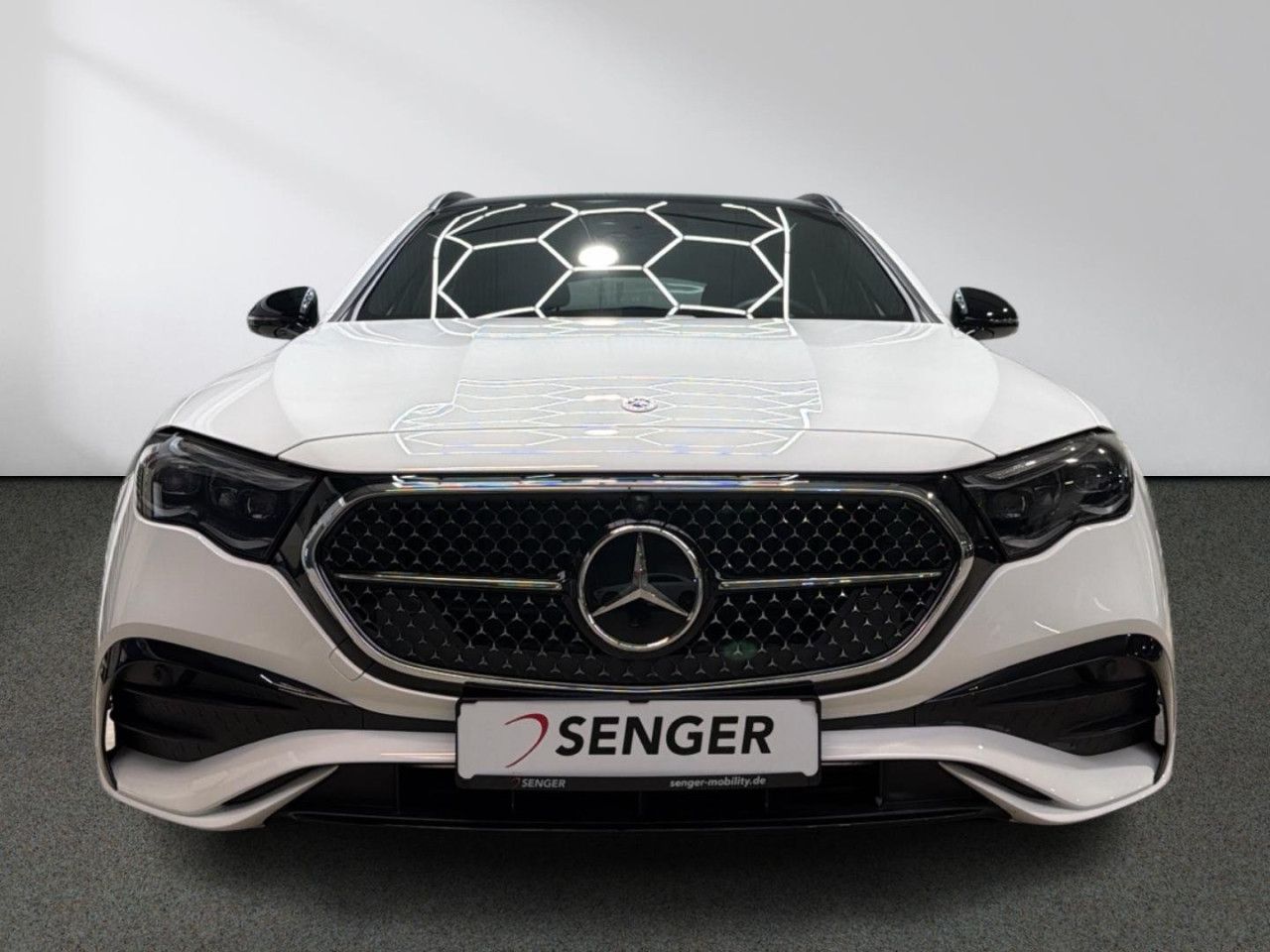 Mercedes-Benz E-Klasse – Bild 8