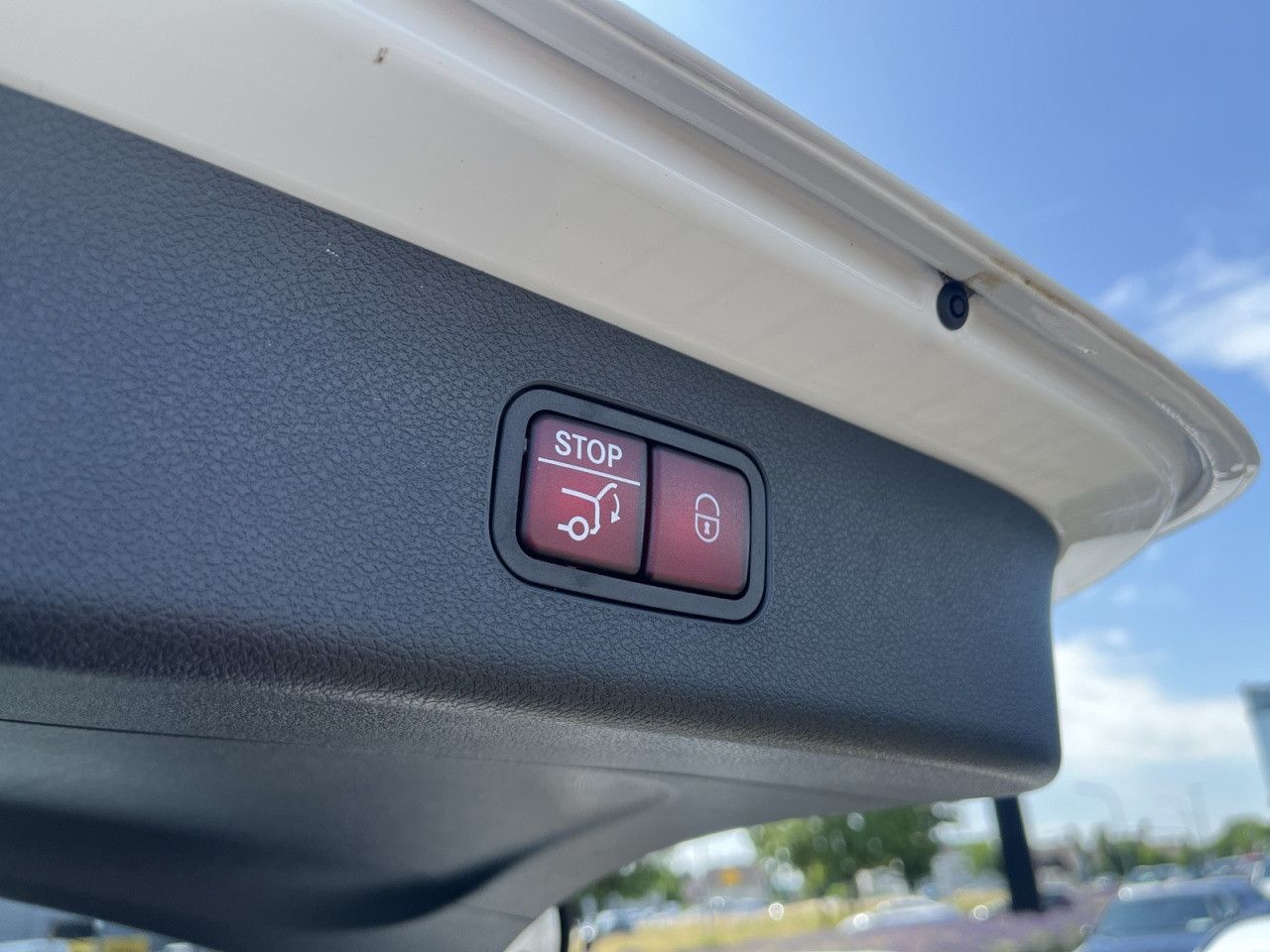 Mercedes-Benz E-Klasse – Bild 26