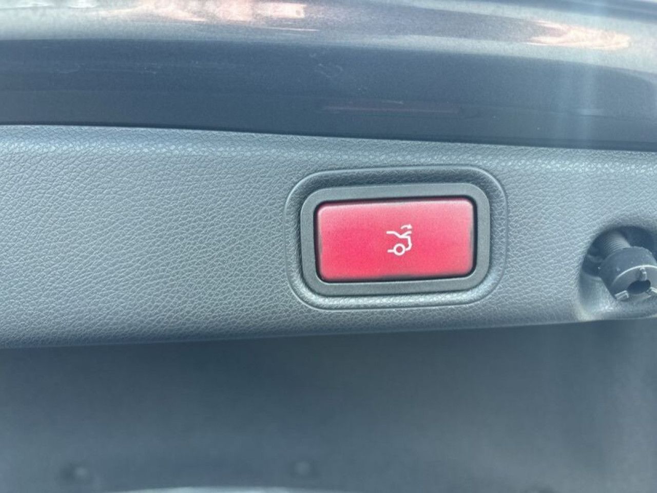Mercedes-Benz E-Klasse – Bild 23