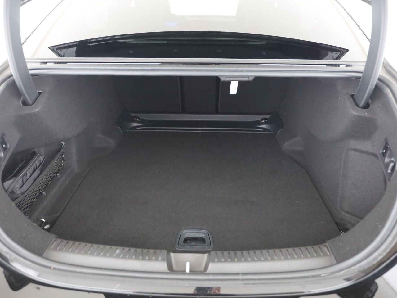 Mercedes-Benz E-Klasse – Bild 15