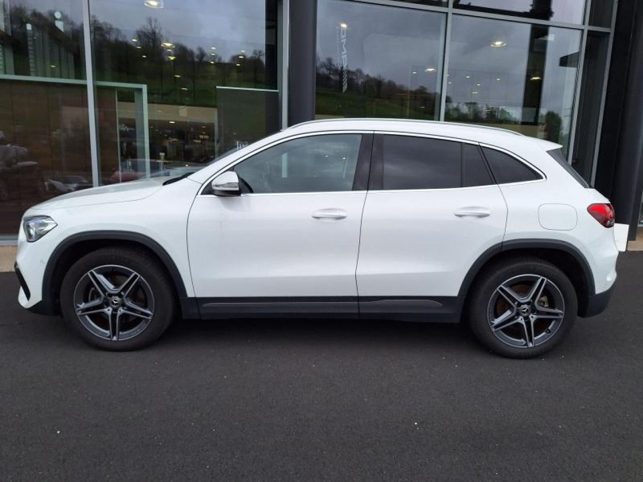 Photo du v&eacute;hicule 7 / 18