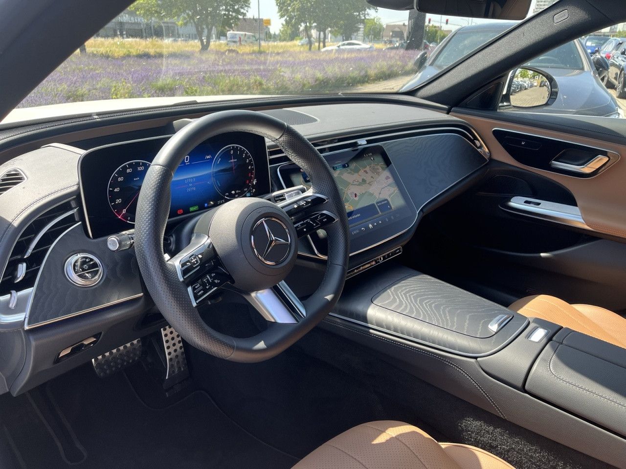 Mercedes-Benz E-Klasse – Bild 10